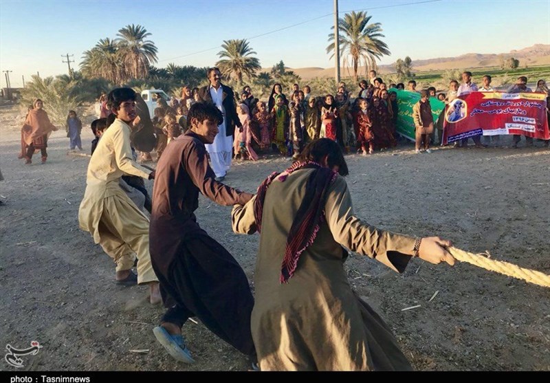 سیستان و بلوچستان| جشنواره بازی‌های بومی و محلی در نقطه صفر مرزی ایران و پاکستان برگزار شد+ عکس