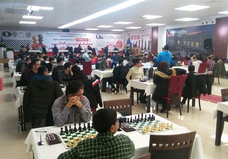 ساری/ مسابقات بین‌المللی شطرنج جام فجر آغاز شد