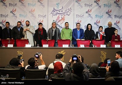نشست خبری فیلم "بمب یک عاشقانه" - سی‌وششمین جشنواره فیلم فجر