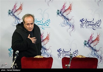 حمید نعمت‌الله کارگردان در نشست خبری فیلم شعله‌ور - سی‌وششمین جشنواره فیلم فجر