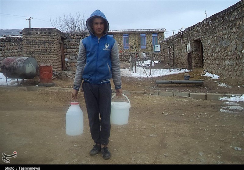 کمبود آب شرب در 13 روستای کهگیلویه و چرام؛ آبفای روستایی دست به‌کار شد