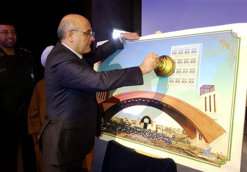 سمنان| تمبر اختصاصی بهره‌برداری از فاز اول موزه دفاع مقدس استان سمنان رونمایی شد