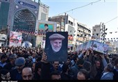 اهواز| پیکر پاک شهید مدافع حرم در اهواز تشییع شد