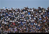 حاشیه دیدار ذوب‌آهن - استقلال|بازار سیاه بلیت‌فروشی و حضور 4 هزار نفر در ورزشگاه