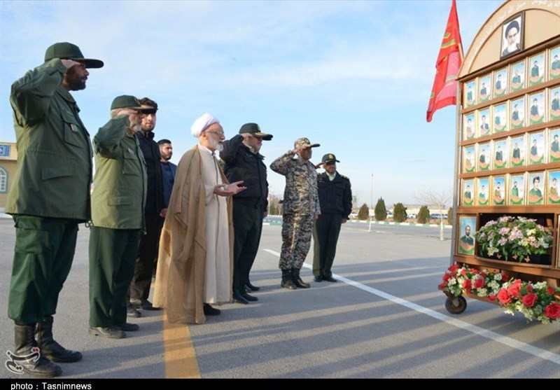 صبحگاه مشترک نیروهای مسلح استان مرکزی