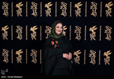 شبنم مقدمی بازیگر فیلم خجالت نکش در سی‌وششمین جشنواره فیلم فجر