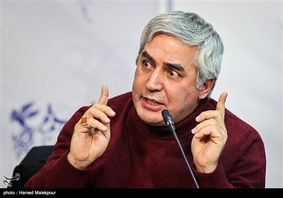 ابراهیم حاتمی‌کیا کارگردان در نشست خبری فیلم به وقت شام - سی‌وششمین جشنواره فیلم فجر
