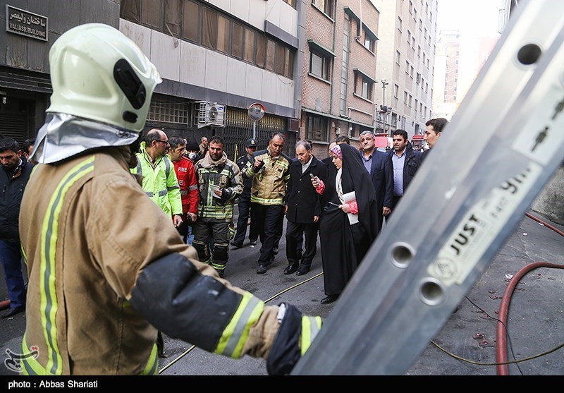 دادستان تهران و رئیس پلیس پایتخت در محل ساختمان برق حرارتی حضور یافتند
