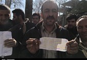 سنندج| تجمع کارگران انتقال آب &quot;سد سیازاخ&quot; کردستان در مقابل استانداری+فیلم