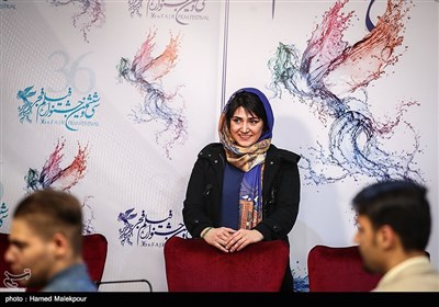 باران کوثری بازیگر در نشست خبری فیلم عرق سرد - سی‌وششمین جشنواره فیلم فجر