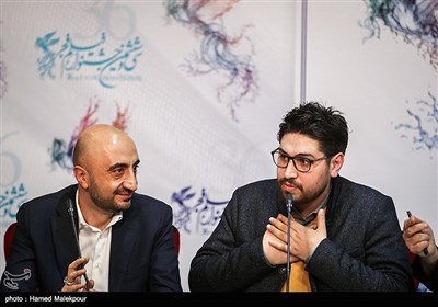 سهیل بیرقی کارگردان و مهدی داوری تهیه‌کننده در نشست خبری فیلم عرق سرد - سی‌وششمین جشنواره فیلم فجر