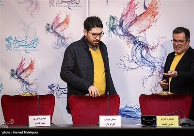سهیل بیرقی کارگردان در نشست خبری فیلم عرق سرد - سی‌وششمین جشنواره فیلم فجر