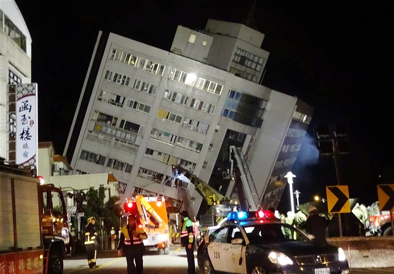 Taiwan Quake Kills 4, Tilts Buildings; over 140 Missing