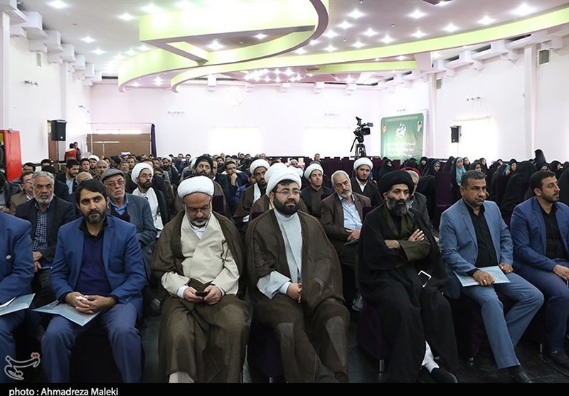کرمان| برگزاری همایش استانی &quot;چله انقلاب&quot; در زرند به روایت تصویر