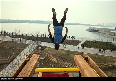 افتتاح تشک پرش آزاد در بام لند دریاچه چیتگر