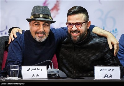 هومن سیدی و رضا عطاران در نشست خبری فیلم مصادره - سی‌وششمین جشنواره فیلم فجر