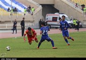 لیگ برتر فوتبال| تساوی فولاد و استقلال خوزستان در نیمه اول