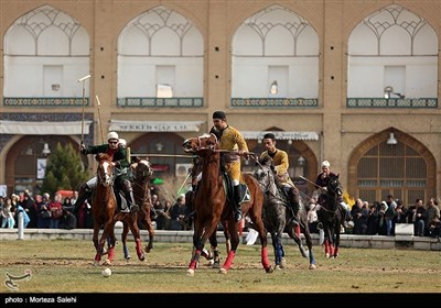 ایران کے شہر اصفہان میں علامتی پولو مقابلہ