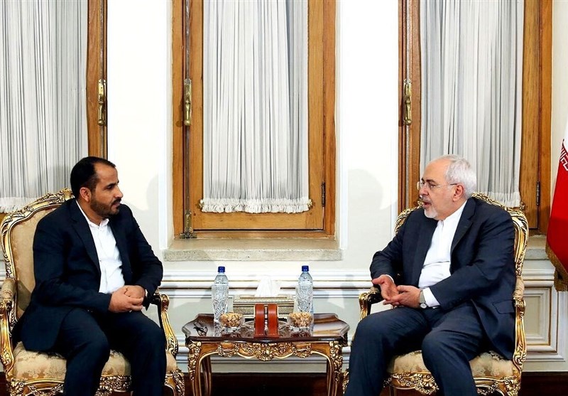 Iran’s Zarif, Ansarullah Spokesman Discuss Yemeni Crisis
