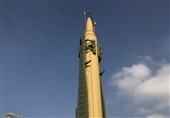 «22 بهمن 96»-2 |نمایش عمومی موشک 2000 کیلومتری سپاه در مسیر راهپیمایی + عکس