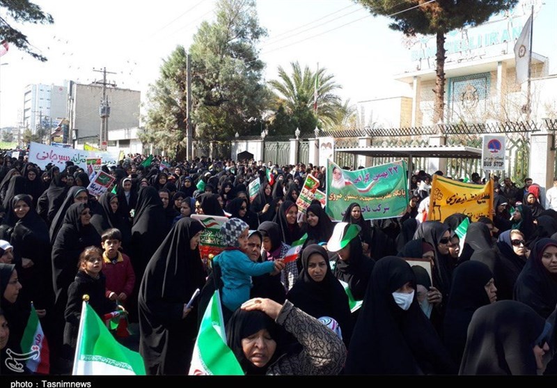 سیستان و بلوچستان| شکوه وحدت شیعه و اهل سنت در راهپیمایی 22 بهمن