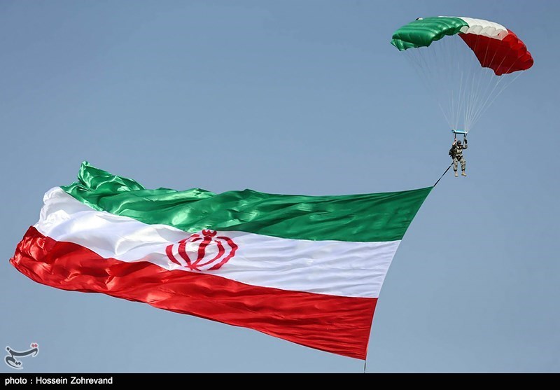 بازتاب «22 بهمن 96»-4| شینهوا: ایرانی‌ها با شور ضدآمریکایی، سالگرد انقلاب را جشن گرفتند