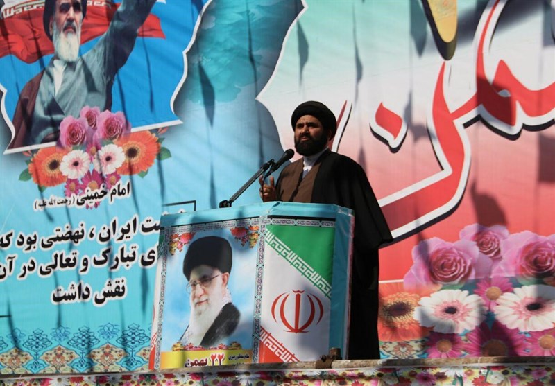 تهران| دشمن امروز در عرصه‌های اقتصادی علیه ایران فعالیت می‌کند