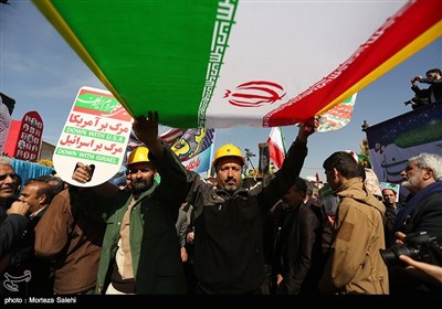 Rallies Held Across Iran to Mark Revolution Victory Anniversary