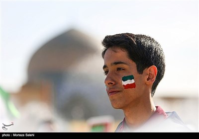 Rallies Held Across Iran to Mark Revolution Victory Anniversary