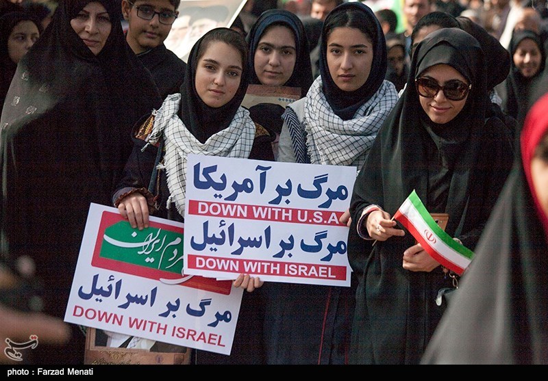 Iranian Demonstrators Call for Decisive Stances against US Plots