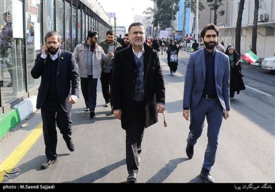 حجت‌الله ایوبی در راهپیمایی 22 بهمن - تهران