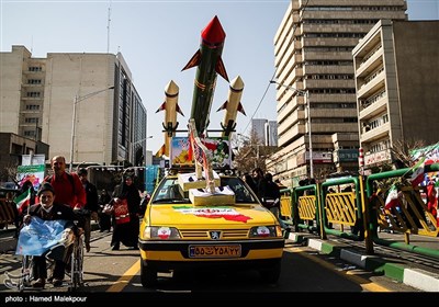 راهپیمایی 22 بهمن در تهران - خیابان آزادی
