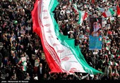 راهپیمایی تماشایی در لرستان آغاز شد؛ فریاد "مرگ بر آمریکا" در سراسر استان