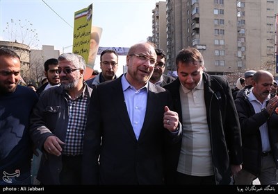 محمدباقر قالیباف عضو مجمع تشخیص مصلحت نظام در راهپیمایی 22 بهمن تهران