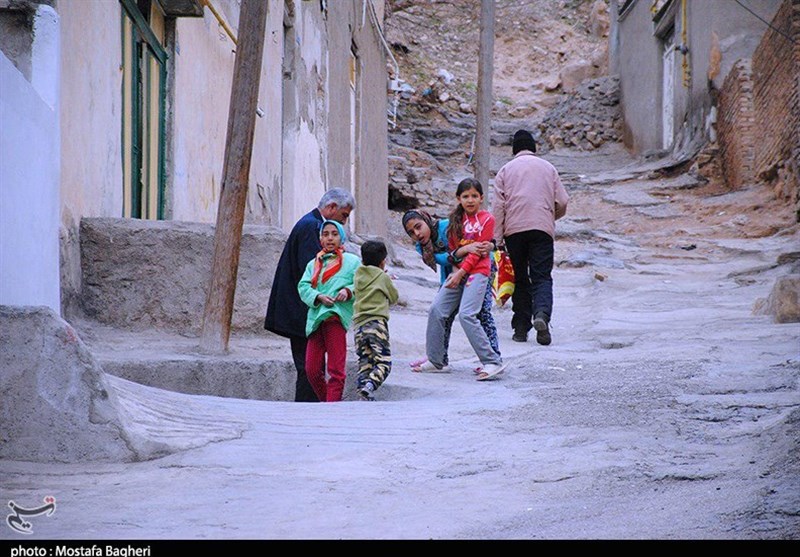 زاهدان| بر طرف شدن مشکل حاشیه نشینی در شهرها باید مورد توجه جدی قرار گیرد