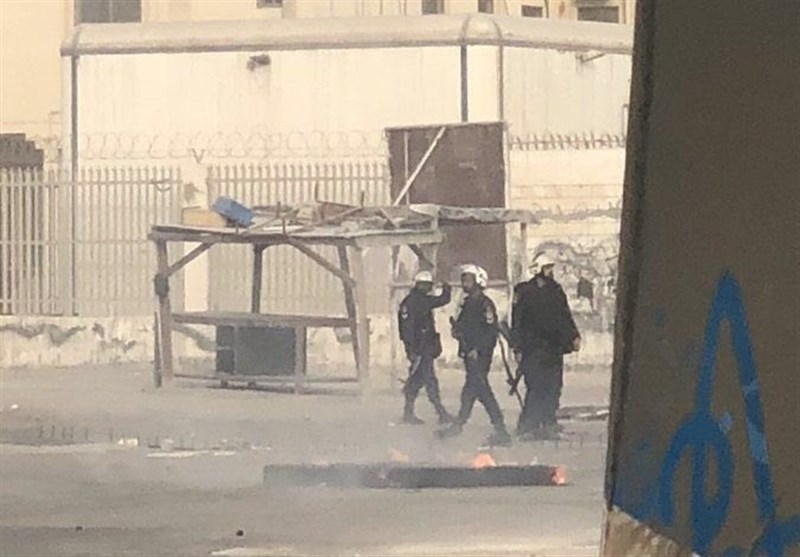 Bahreyn&apos;de Halife Rejimi Tarafından Göstericilere Müdahale