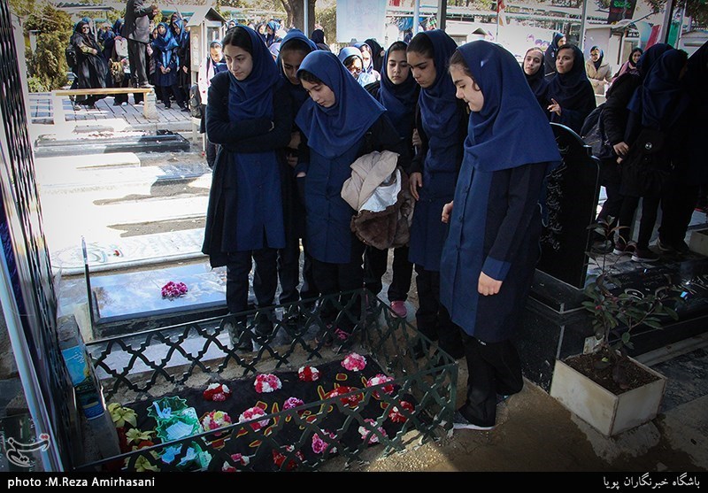 سالی 60 هزار دانش آموز تهرانی چگونه با شهدا هم عهد می‌شوند؟ + فیلم