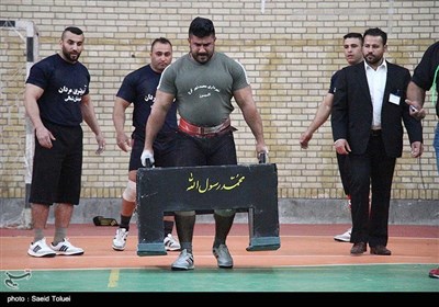 ایران مشرقی شہر &quot;بجنورد&quot; کے طاقتورترین افراد کے درمیان مقابلے