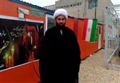 کرمانشاه| امام جمعه‌ای که زندگی در چادر زلزله‌زدگان را انتخاب کرد + فیلم