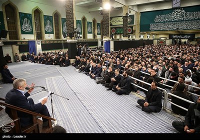 اولین شب عزاداری ایام فاطمیه با حضور مقام معظم رهبری در حسینیه امام خمینی