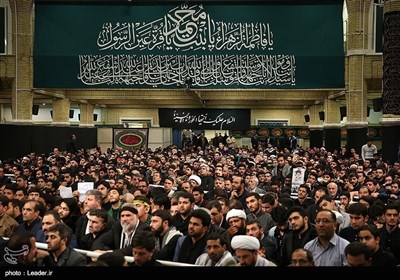 امام خامنہ ای کی ایام فاطمیہ کے موقع پر مجلس عزاء میں شرکت
