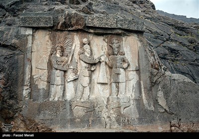 بارش باران در طاق بستان