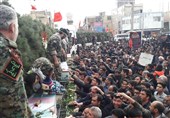 کرمان|کاروان 14 شهید گمنام دفاع مقدس وارد شهربابک شد
