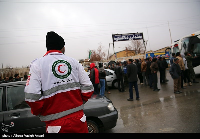 اصفهان| گروه‌های امدادگر در منطقه سقوط هواپیما + گزارش تصویری
