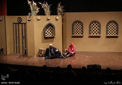 نمایش "آه بر انکار ماه"، روایتی متفاوت از روزگار پایانی زندگی حضرت زهرا (س) است