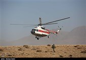 اصفهان| نخستین تیم هلال‌احمر در محل سقوط هواپیما تخلیه شدند