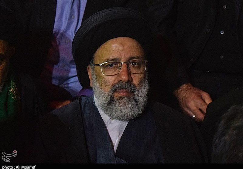 مشهد| امروز بیش از هر زمان، امام خمینی(ره) در جهان دلداده دارد؛ فتنه جدید دشمن ناامید کردن مردم است