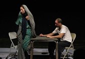 شیراز|«‌هدیه مرموز» آغازگر تئاتر فجر؛ اجرای برگزیده‌های تئاتر فارس در روز نخست