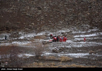 طیارہ حادثہ؛ جاں بحق ہونے والے افراد کی تلاش جاری/ 32 لاشیں برآمد
