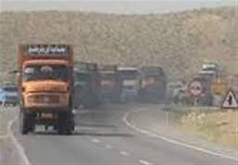 تردد کامیون‌ها در محور حمیل - ایلام ممنوع شد